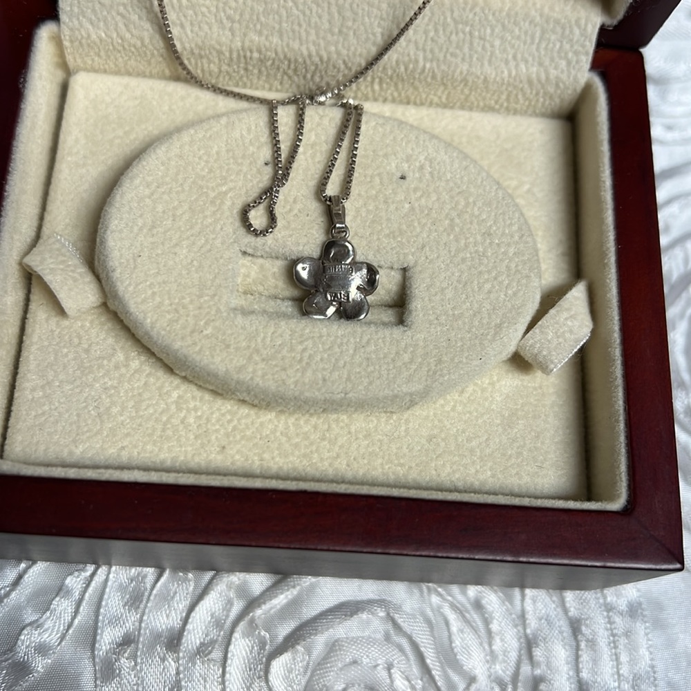 Hawaiian 🌺 Sterling Silver Necklace - Picture 4 of 9